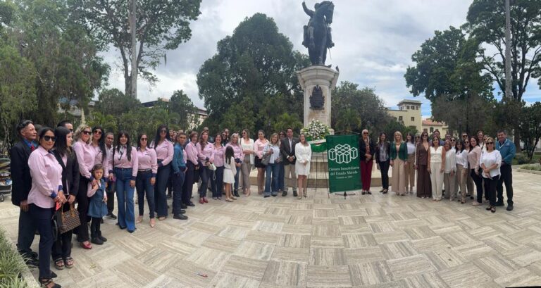 ¡LA CIEM CELEBRA A SUS PROFESIONALES!